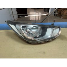 Фара передняя правая Hyundai Solaris 