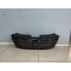 Решетка радиатора Renault Logan