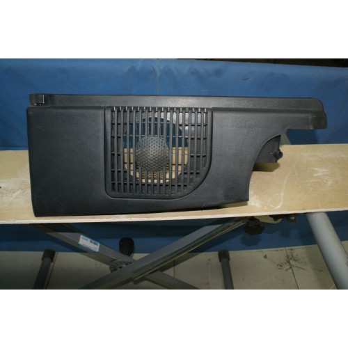 Опора задней полки левая ВАЗ 2112 Опора задней полки левая ВАЗ 2112