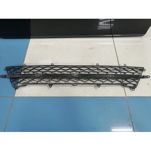 Решетка бампера переднего Lada Vesta Решетка бампера переднего Lada Vesta