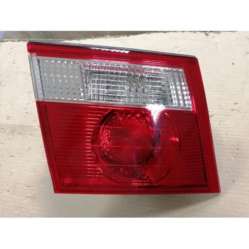 Фонарь задний левый внутренний Kia Carens Фонарь задний левый внутренний Kia Carens