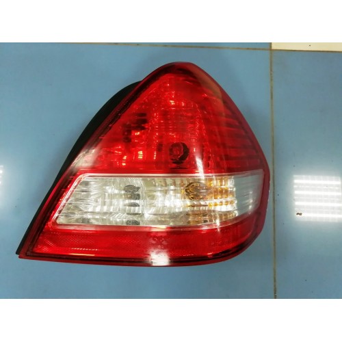 Фонарь задний правый Nissan Tiida Фонарь задний правый Nissan Tiida