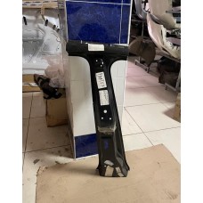 Стойка кузова центральная Skoda Rapid