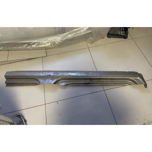 Порог левый ВАЗ 1118 Порог левый ВАЗ 1118