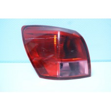 Фонарь задний левый внешний Nissan Qashqai