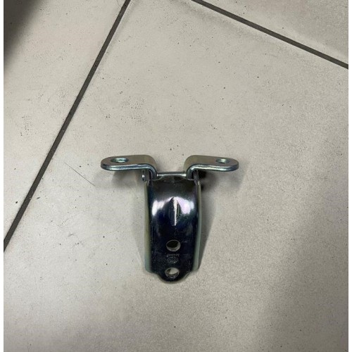 Петля двери передняя левая нижняя Hyundai i30 Петля двери передняя левая нижняя Hyundai i30