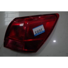 Фонарь задний наружный правый Nissan Qashqai 