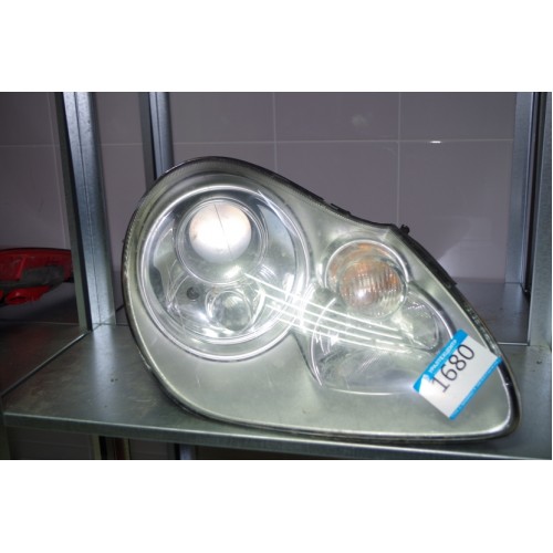 Фара передняя правая Porsche Cayenne Фара передняя правая Porsche Cayenne