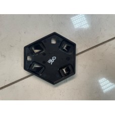 Кронштейн эмблемы Renault Duster