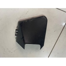 Дефлектор радиатора передний правый Renault Duster