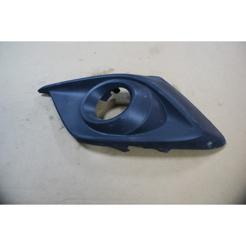 Рамка противотуманой фары левой Mazda 3 Рамка противотуманой фары левой Mazda 3