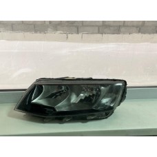 Фара левая Skoda Octavia A7