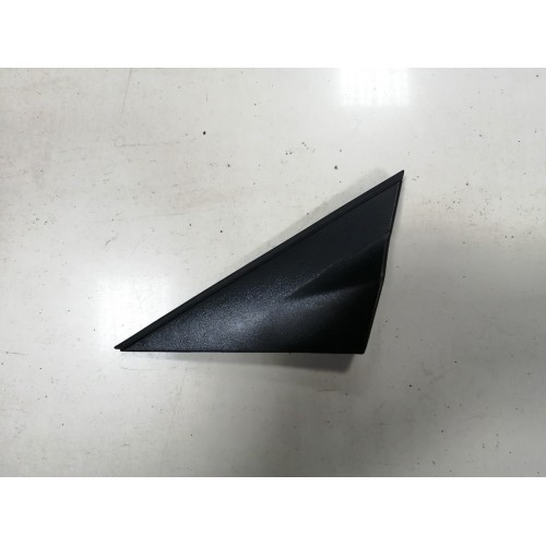 Уголок зеркала заднего вида правый Hyundai Solaris Уголок зеркала заднего вида правый Hyundai Solaris