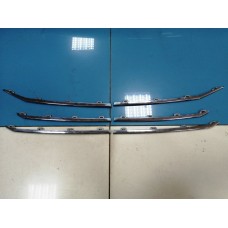 Хром решетки радиатора Volkswagen Polo