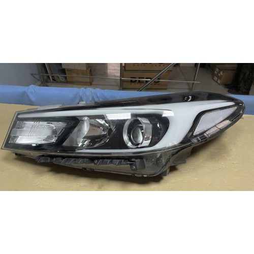 Фара передняя левая Kia Cerato Фара передняя левая Kia Cerato