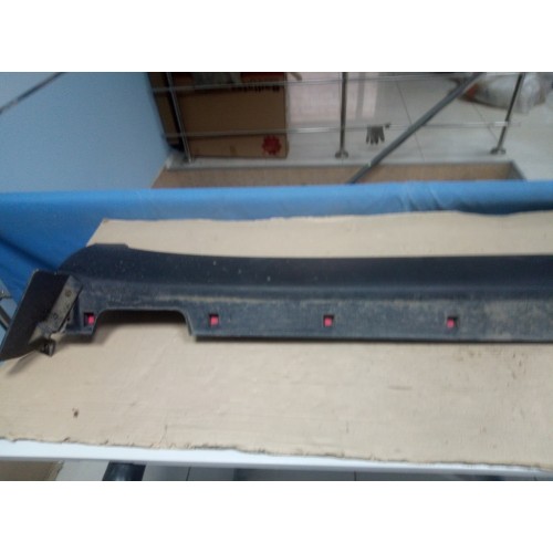 Накладка порога правая Kia Sportage 3 Накладка порога правая Kia Sportage 3