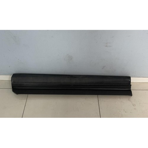 Накладка двери правая передняя Lexus RX350 Накладка двери правая передняя Lexus RX350