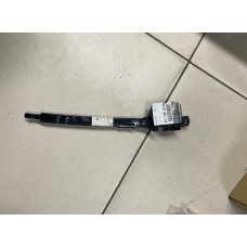 Направляющая стекла двери передней левой Renault Duster